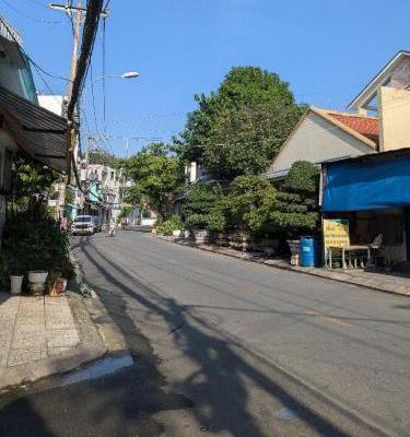 Bán Nhà mặt phố 260m²