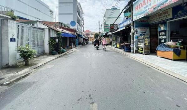 Bán Nhà mặt phố 222m²