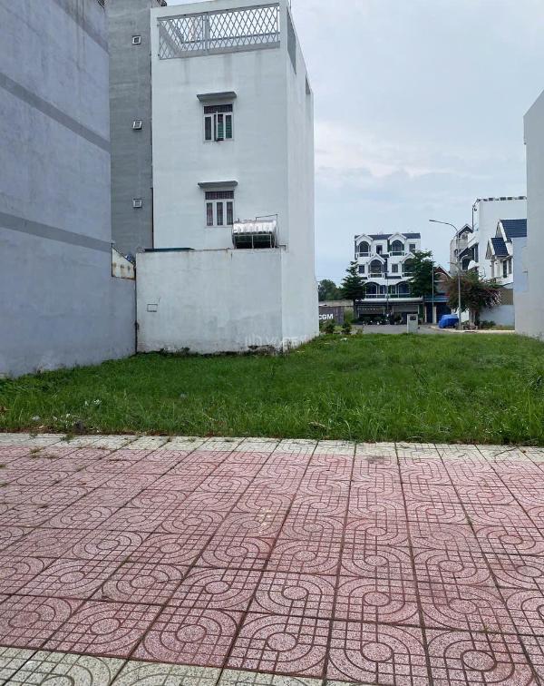 Ngộp bán gấp 2 lô xây xưởng 10m x26m ngay khu công nghiệp 🔥 pouyen sổ hồng