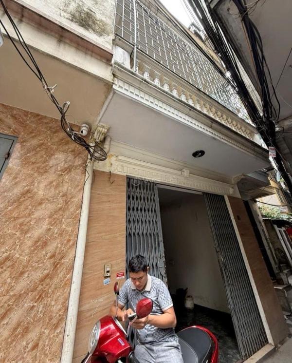 Bán nhà phố xã đàn khu vip cách 🏤 phố 20m tiện ích ngập tràn vị trí đẹp.