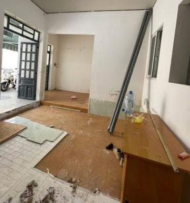 ♥ Nhà Kiệt Rộng sát đường Trần Cao Vân, 70m2, ngang 6m, 🏢 3.35 tỷ