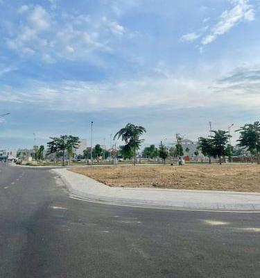 BÁN NHANH 2 LÔ LIỀN 🏬 KỀ ĐỐI DIỆN TRUNG TÂM THƯƠNG MẠI – GIÁ ƯU ĐÃI ĐẶC BIỆT