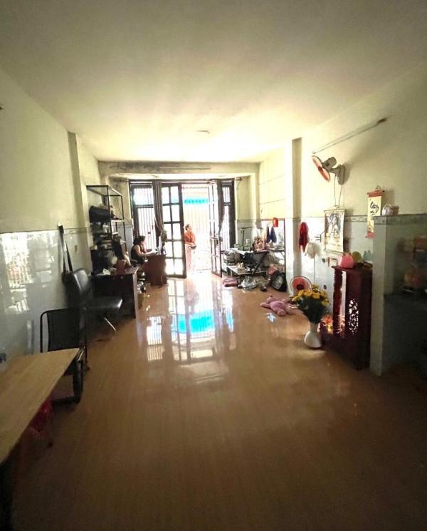 Cần bán Nhà trong hẻm 40m²