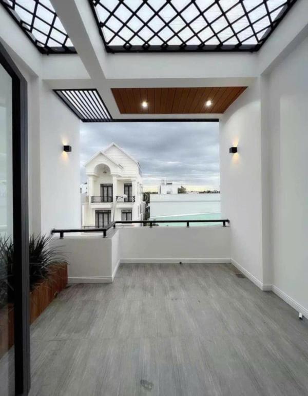 Chính chủ 🏡 bán nhà 3 tầng mới đường nguyễn văn tạo phường 4, tp. tân an giá