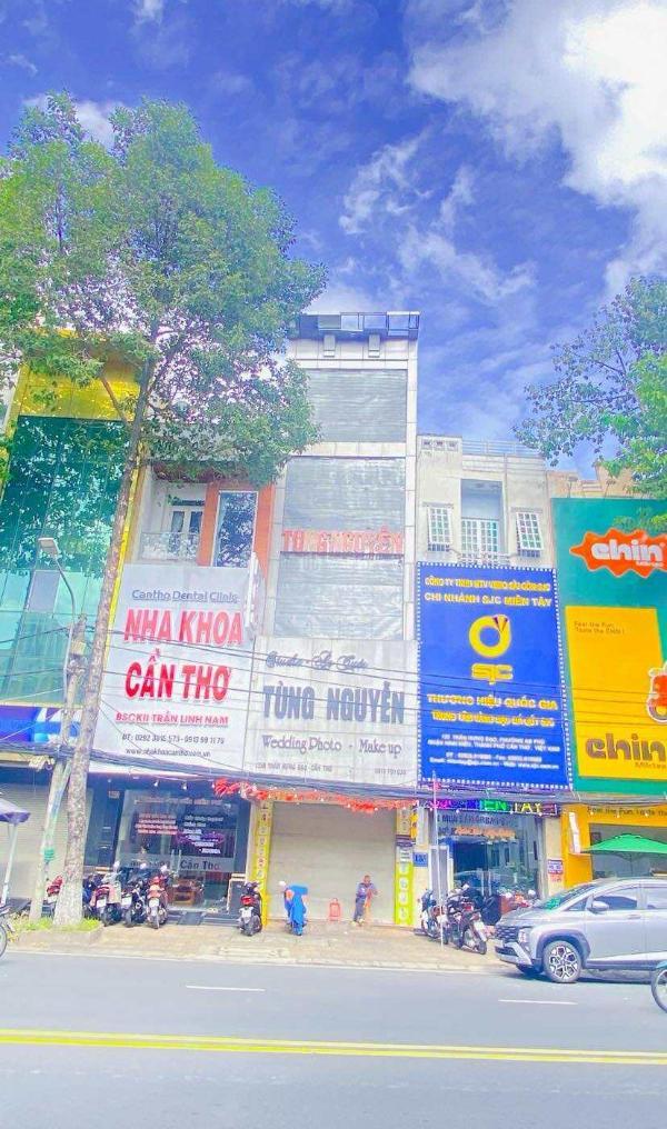 Chủ cho thuê Nhà mặt phố 350m²