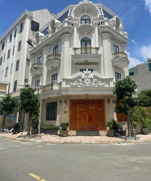 Chủ cần bán Nhà mặt phố 105m²