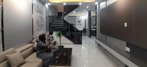 Cần bán Nhà trong hẻm 57m²