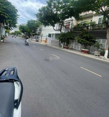 Cần bán Nhà mặt phố 165m²