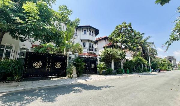 Bất động sản của giới thượng lưu - siêu 🏢 biệt thự thủ thiêm villa - q2. 25x22m cn