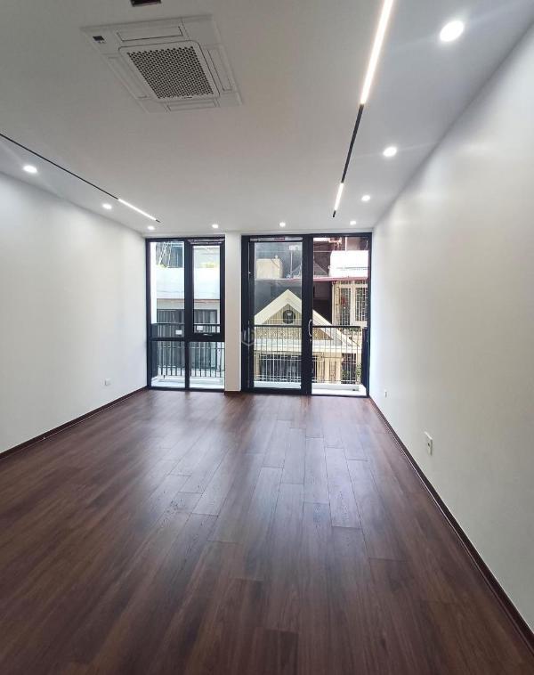 Hoàng văn thái tx - dt 502m x 5 tầng gara oto kd làm văn phòng 🏣 cực đẹp - giá cực