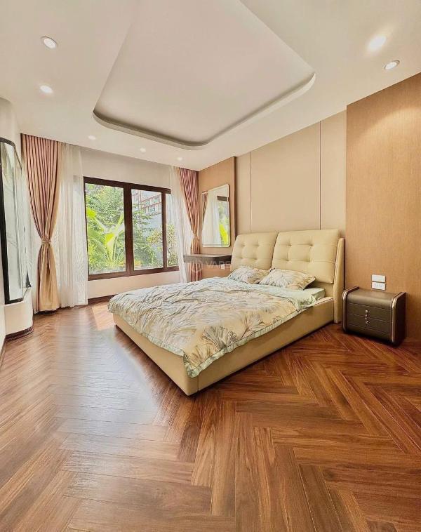 Lạc 🏢 long quân - bưởi, 45m x 6t thang máy, mt 4.6m - lô góc 2 thoáng vĩnh viễn