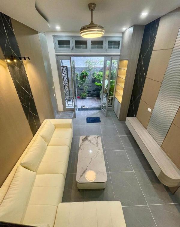 Hoàng hoa thám 46m² x 4 tầng nhà dân xây ba gác đỗ 🏣 cửa ful