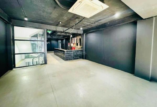 Vị 🏠 trí vàng phân lô đỉnh phố xã đàn 58m2 7 tầng mt 5.25m