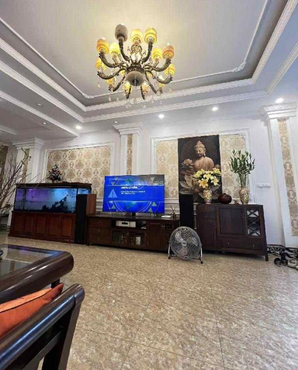 Nhà mặt phố đại cồ việt, vỉa hè , kinh doanh , dt 50m2 x 4 tầng , mt 4m , giá 🏚️ 9