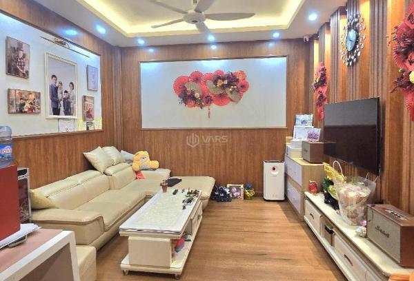 Cần bán nhà vĩnh tuy : phân lô quân đội 2 mặt ngõ nhà 🏚️ tự xây cực chắc