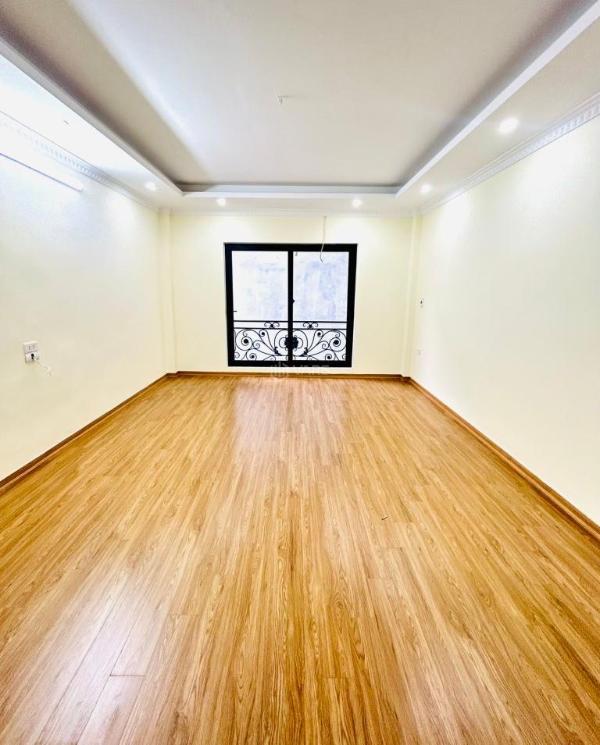 Bán nhà tam trinh 64m2-hơn 👍 10 tỷ.