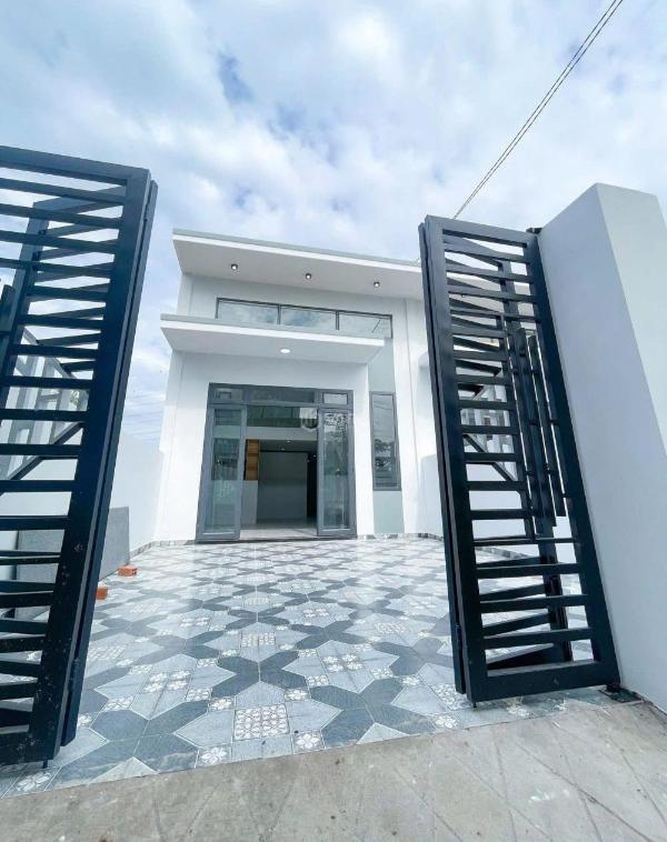 Cần bán Nhà trong hẻm 90m²