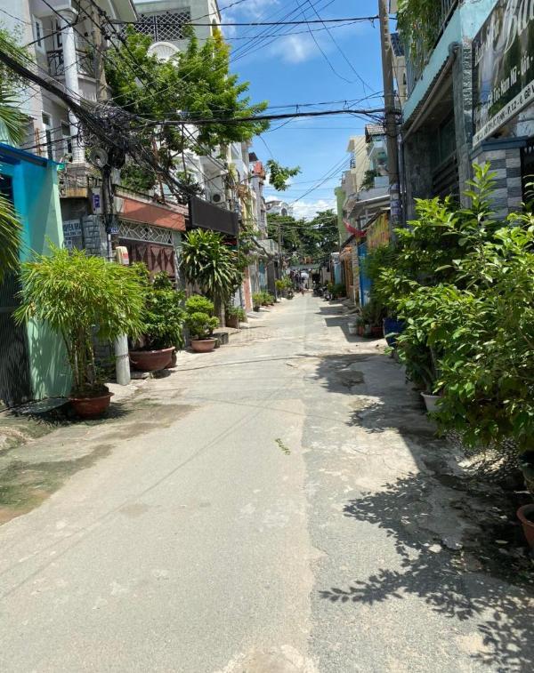 Chủ cần bán Nhà trong hẻm 82m²
