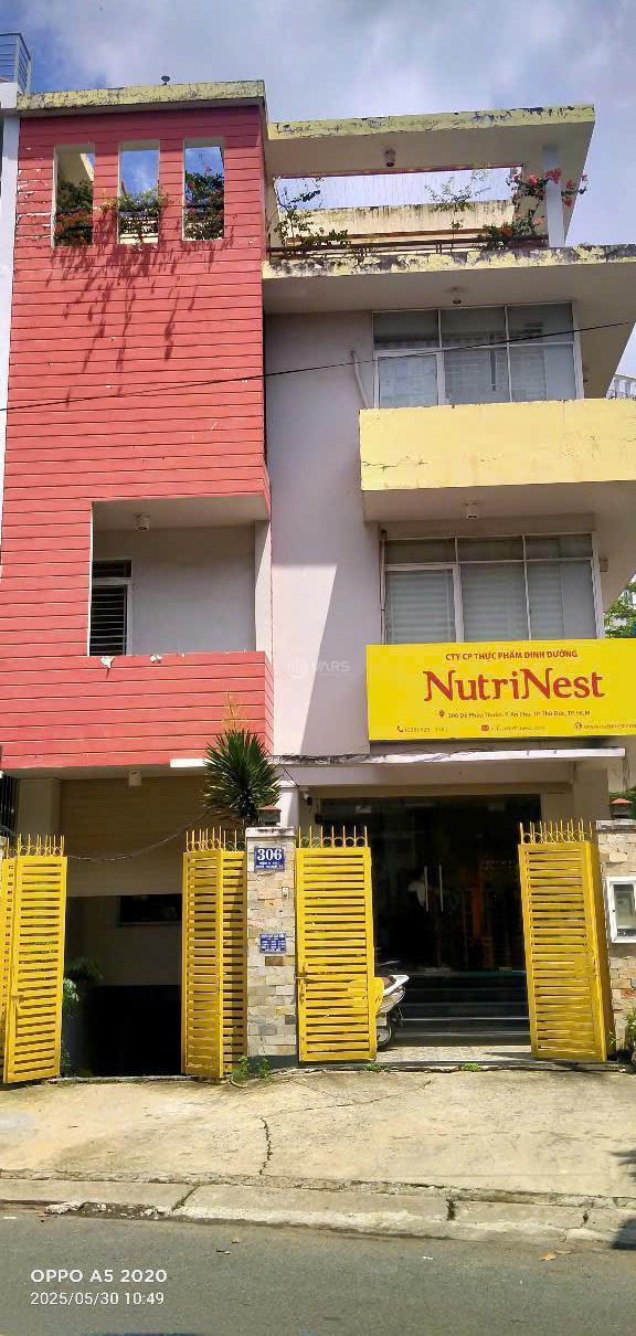 Bán Nhà mặt phố 165m²