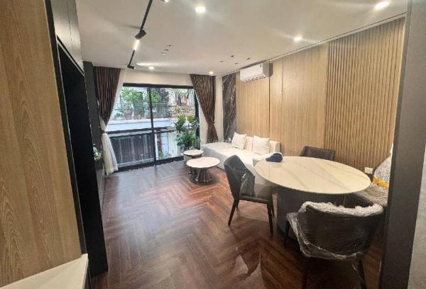 Giang văn minh - ba đình, 45m x 6t thang máy, 10m ra phố, ô 💥 tô gửi bãi cách 30m