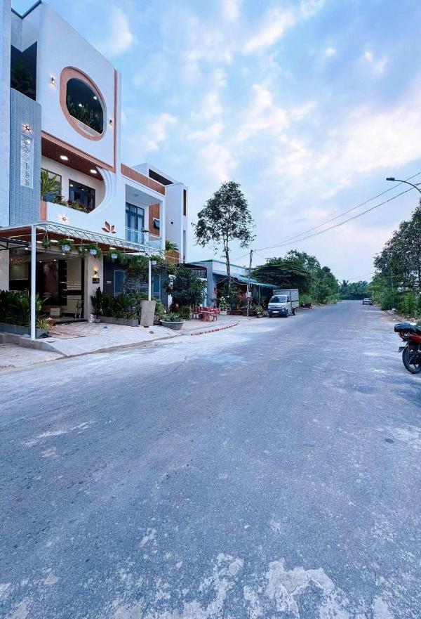 🏠 chính chủ bán gấp nhà 3 tầng shr phường 4 tp. 🏤 tân an long an 82m² giá 2.3