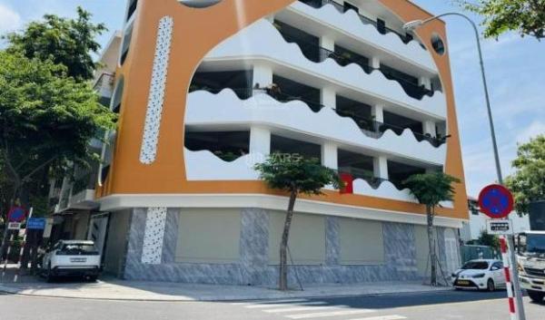 Mặt bằng 3 tầng rộng rãi – Phù hợp 🏣 showroom, ngân hàng, spa