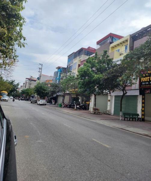 Bán Nhà 4 tầng Nguyễn Cao . dt 86m . mt 5,2m . hướng 🏠 TB . giá 22 tỷ