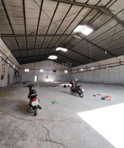 Chủ cho thuê Nhà xưởng, nhà kho 700m²