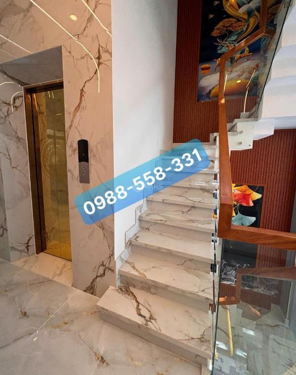 Bán Nhà mặt phố 120m²