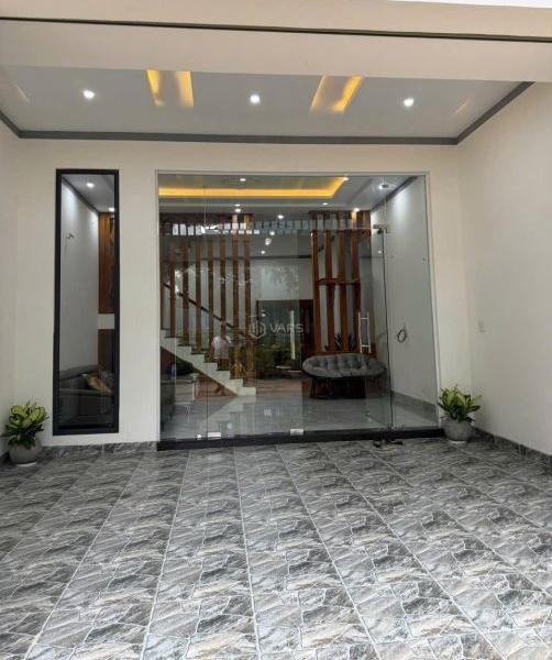 Bán nhà hẻm 💥 08 Cao Đạt ngay siêu thị Coopmart