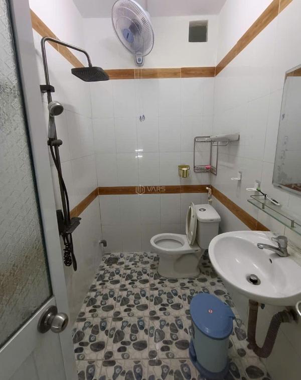 Cần bán Nhà trong hẻm 55m²