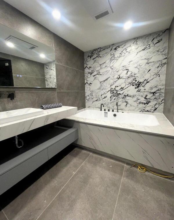 Chính chủ có nhà riêng 90m², mặt phố 🏚️ trần quý cáp, mặt tiền 5m, có thang máy
