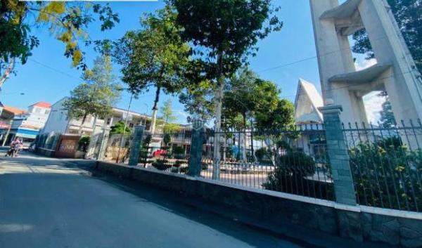 Chủ cần bán Nhà mặt phố 120m²