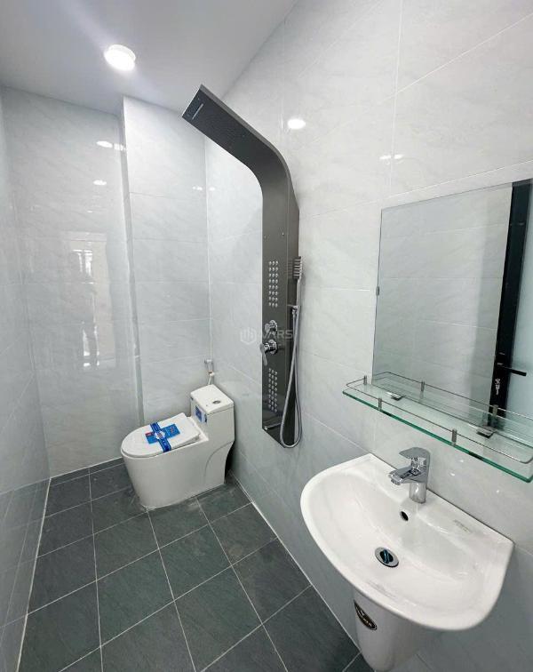 Chủ cần bán Nhà trong hẻm 62m²