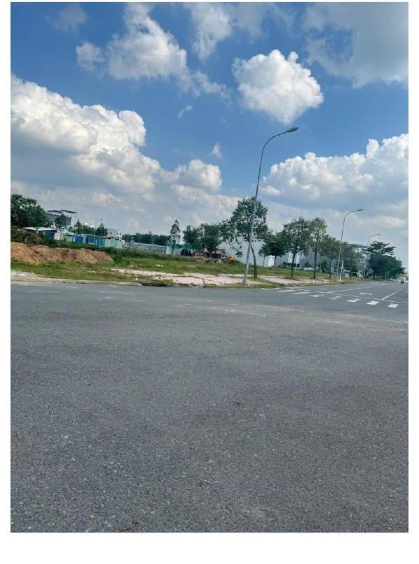Bán Đất nền riêng lẻ 100m²