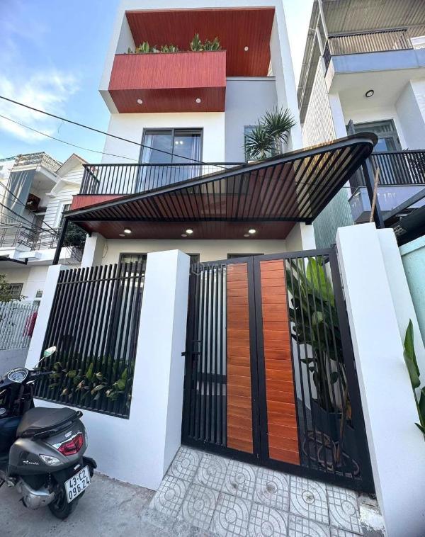 Bán Nhà mặt phố 70m²