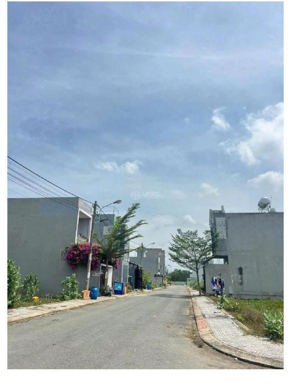 Chính chủ bán gấp đất trung 🏣 tâm tp. tân an, long an 95m² sổ hồng riêng giá