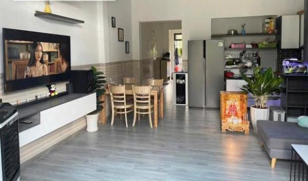 Bán gấp 🏡 nhà tại tt trảng bom dt 90m2 giá 2ty190