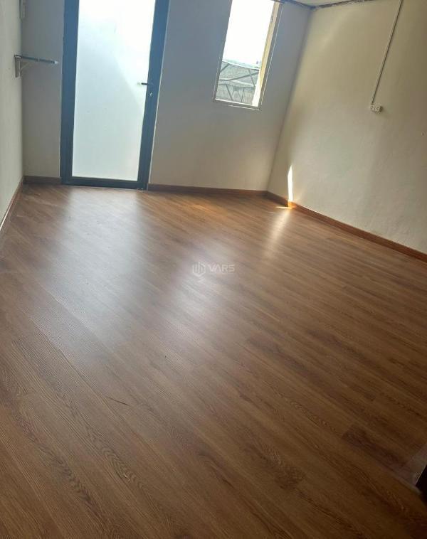 Cho thuê nhà nguyên căn có mặt tiền 🏬 kinh doanh, đường vạn kiếp