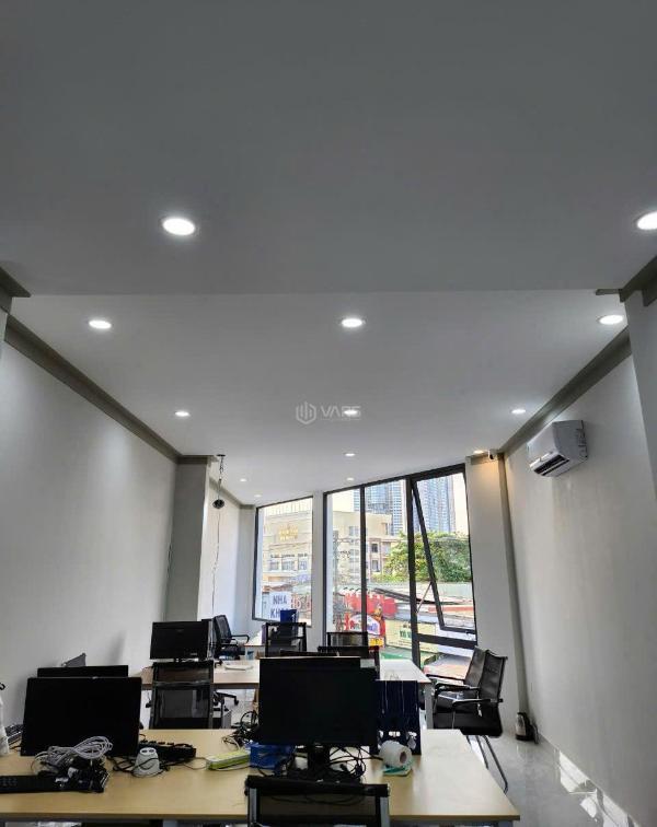 Chủ cần bán Nhà mặt phố 104m²