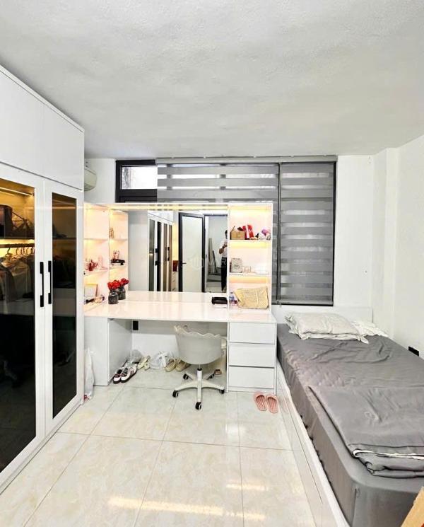 Bán nhà đẹp 🏤 phố tôn đức thắng, đống đa 24m 5.65 tỷ