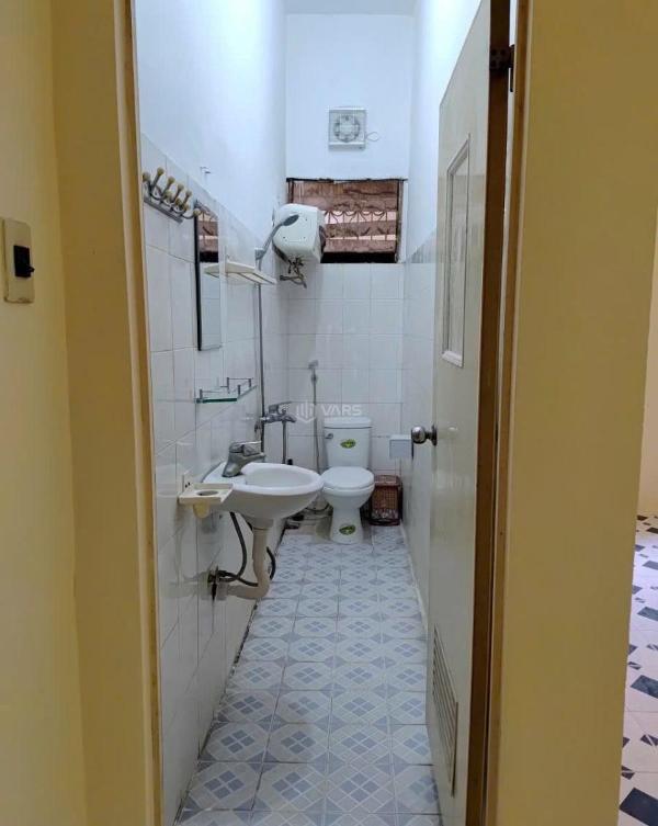 Cho thuê nhà làm văn phòng giao dịch tại số 💥 nhà 221 mặt phố khâm thiên, đống đa