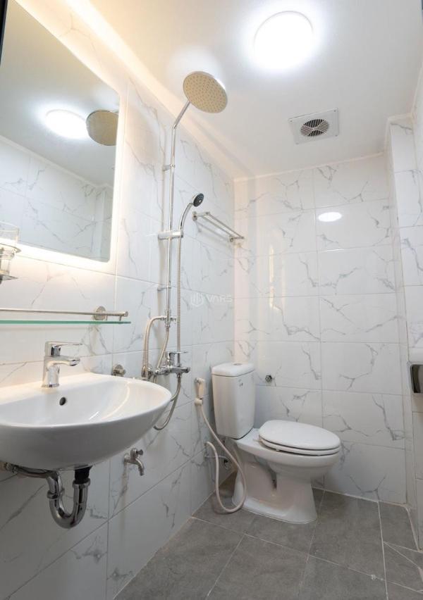 Hiếm căn hộ gia đình cấp 4 xuân đỉnh 65m2 với 2pn giá 🌊 7,5 tr/th