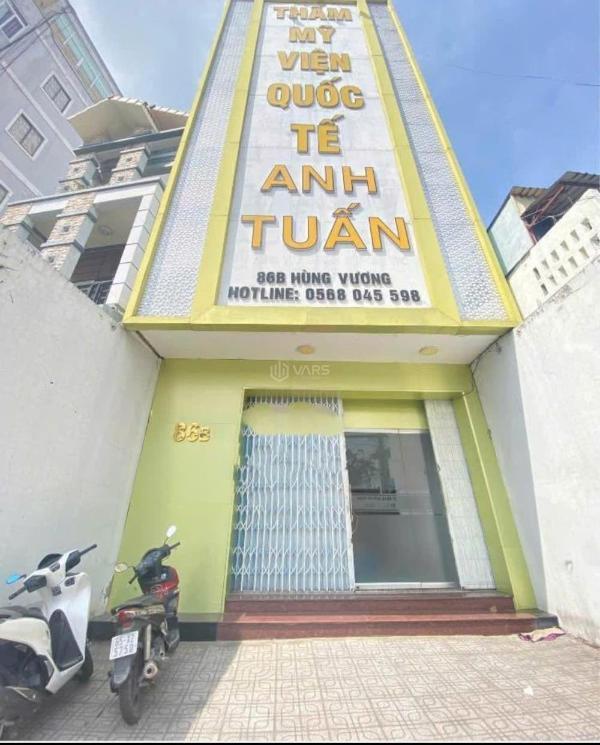 Cho thuê Nhà mặt phố 180m²