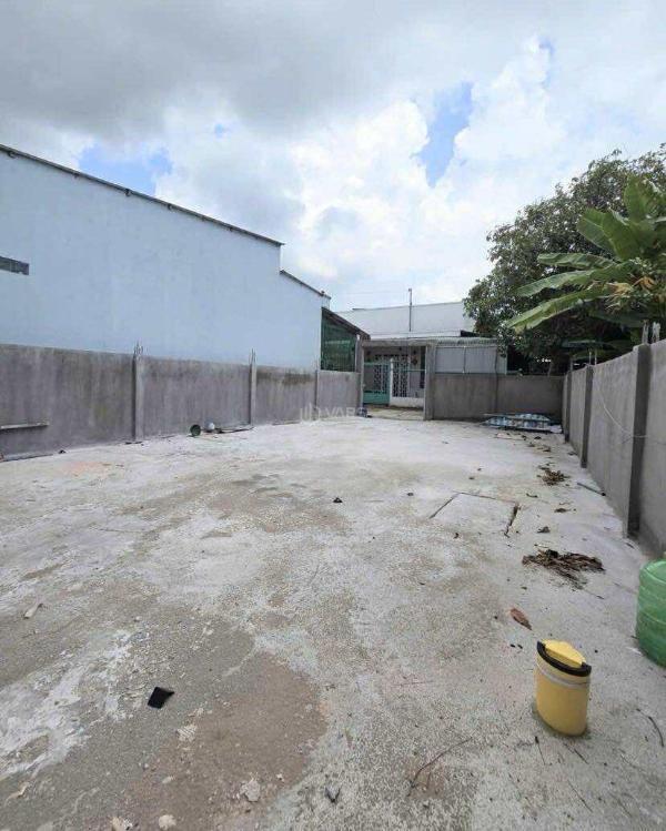 Cần cho thuê Nhà xưởng, nhà kho 108m²