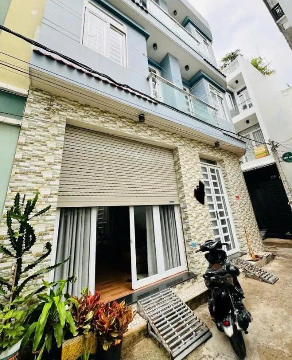 Chủ cần bán Nhà trong hẻm 73m²
