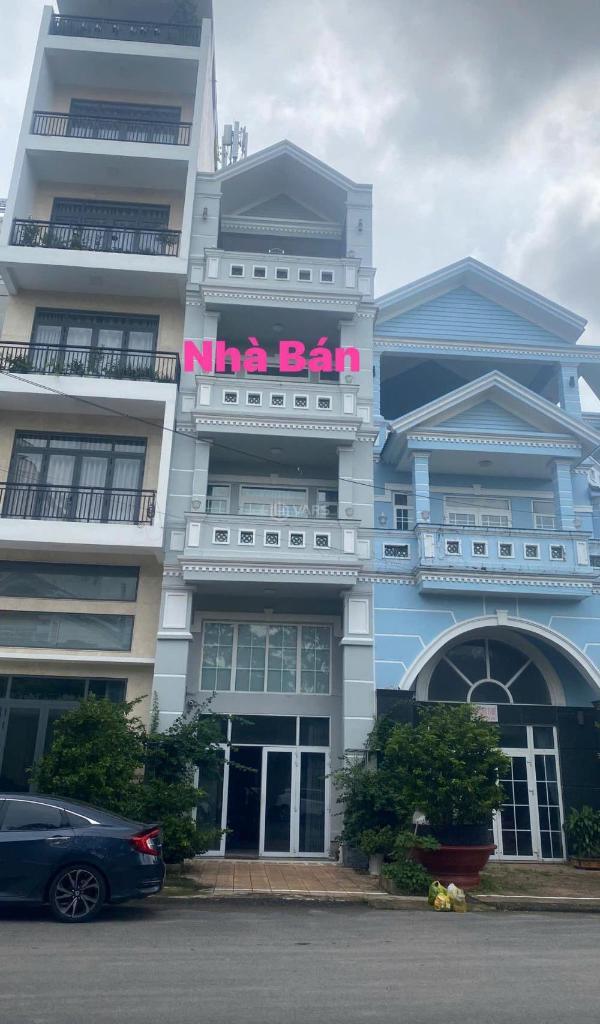 Bán nhà mặt tiền đường phạm ngọc thạch, ngay khu khách 🏠 sạn sầm uất