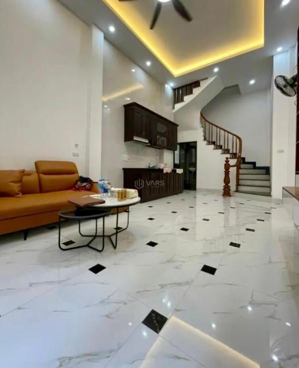 Bán Nhà trong hẻm 30m²