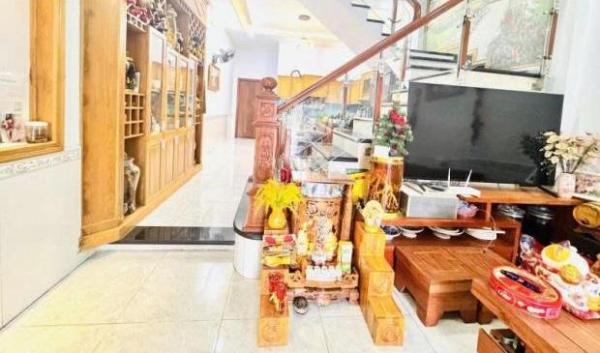 <mark style="background-color: transparent; font-weight: 400; ">Nhà Đẹp Trung Tâm Đông Hòa 🏠 – Đường Ô Tô Thông Tứ Tung – Nhà Đẹp Vào Ở Ngay</mark>