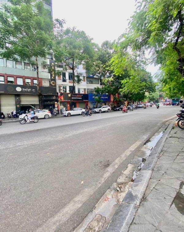 Cho thuê Văn phòng, toà nhà văn phòng 150m²